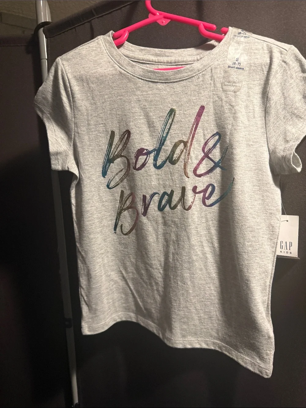 GAP Heather Gray Short Sleeve Tee with Multicolor 